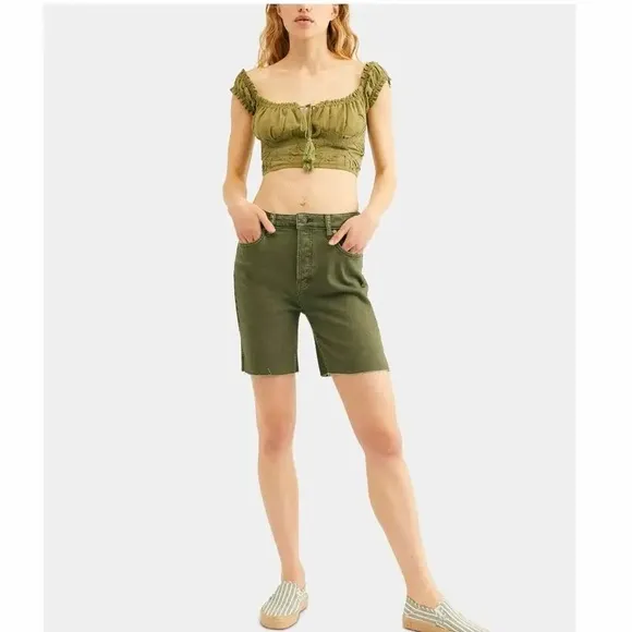 We The Free People Avery Bermuda Shorts In Army Green Raw Hem Denim Size…